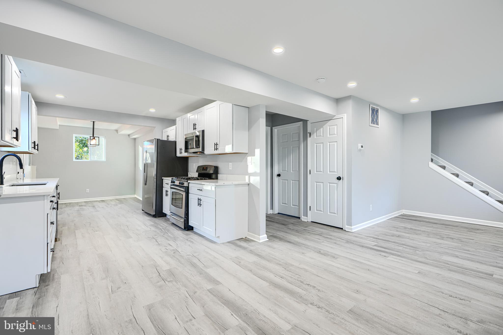 9 Avenal Road Baltimore, MD 21221 - Photo 7 of 30