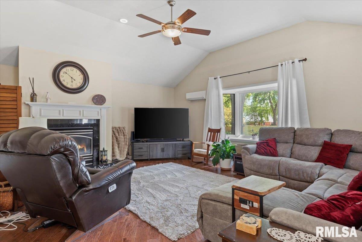 23 Circle Drive Rochester, IL 62563 - Photo 22 of 67