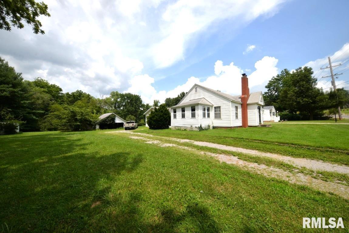909 Fairfield Road Mount Vernon, IL 62864 - Photo 5 of 22 Gallery Image 5