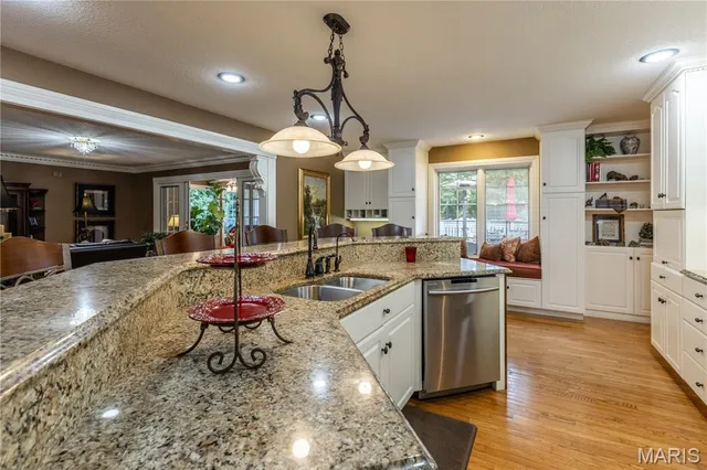 $549,000 | 511 West Lindenwood Avenue, Sikeston, MO 63801