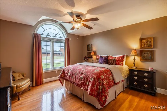 $549,000 | 511 West Lindenwood Avenue, Sikeston, MO 63801