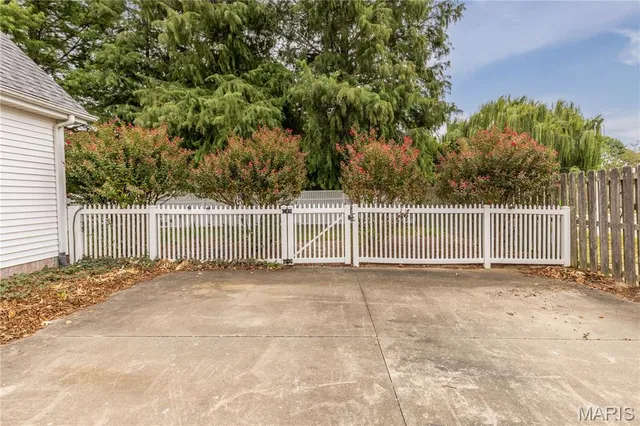 $549,000 | 511 West Lindenwood Avenue, Sikeston, MO 63801