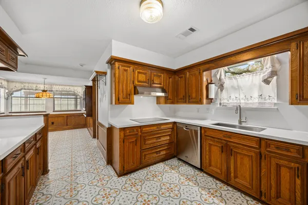 $369,000 | 15702 Mesa Verde Drive, Houston, TX 77059