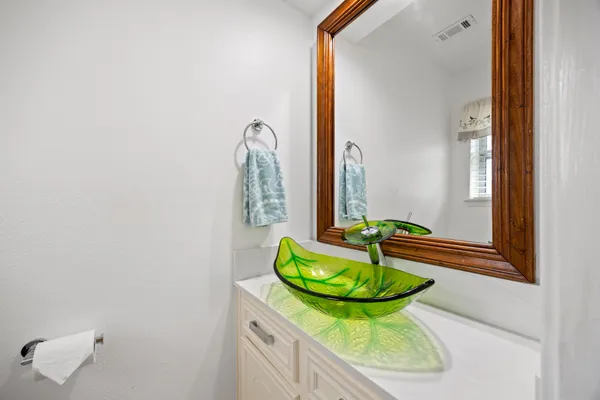 $369,000 | 15702 Mesa Verde Drive, Houston, TX 77059