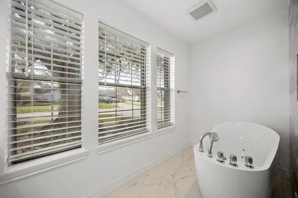 $369,000 | 15702 Mesa Verde Drive, Houston, TX 77059