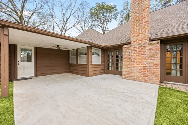 $369,000 | 15702 Mesa Verde Drive, Houston, TX 77059