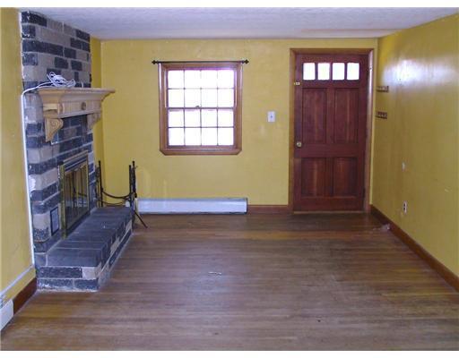 125 Burnham Road Gorham, ME 04038 - Photo 4 of 22 Living Room.