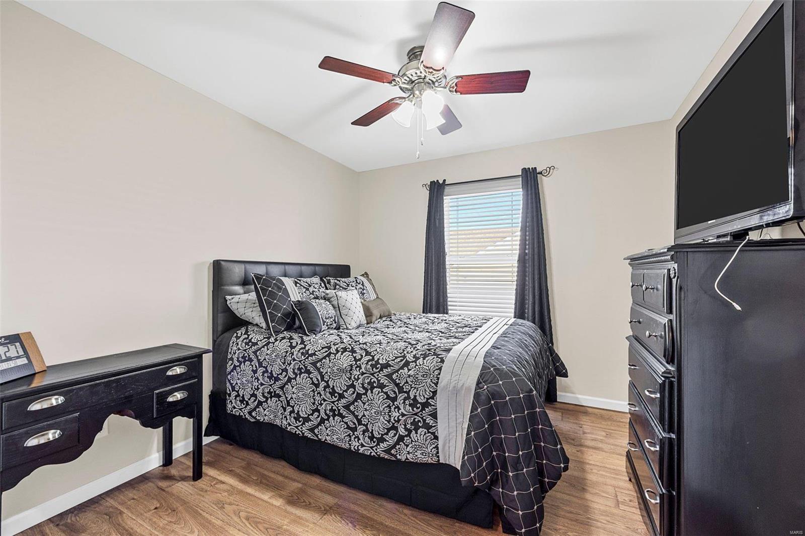 1602 Platinum Court O'Fallon, MO 63366 - Photo 11 of 30