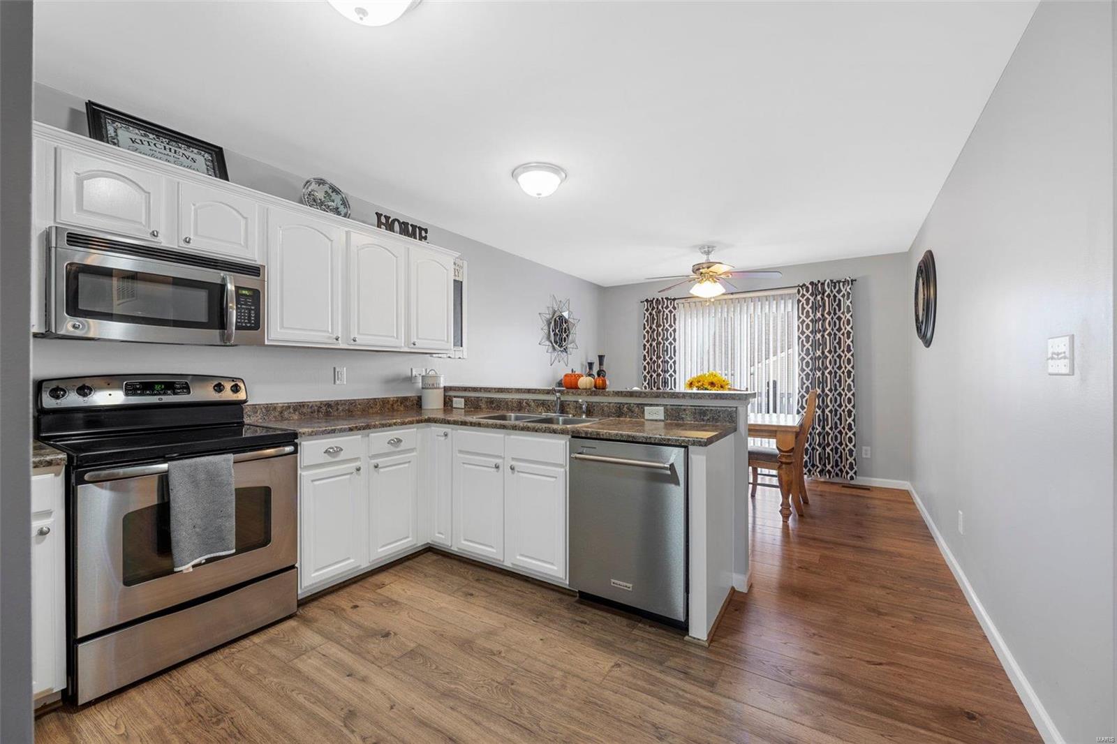 1602 Platinum Court O'Fallon, MO 63366 - Photo 5 of 30