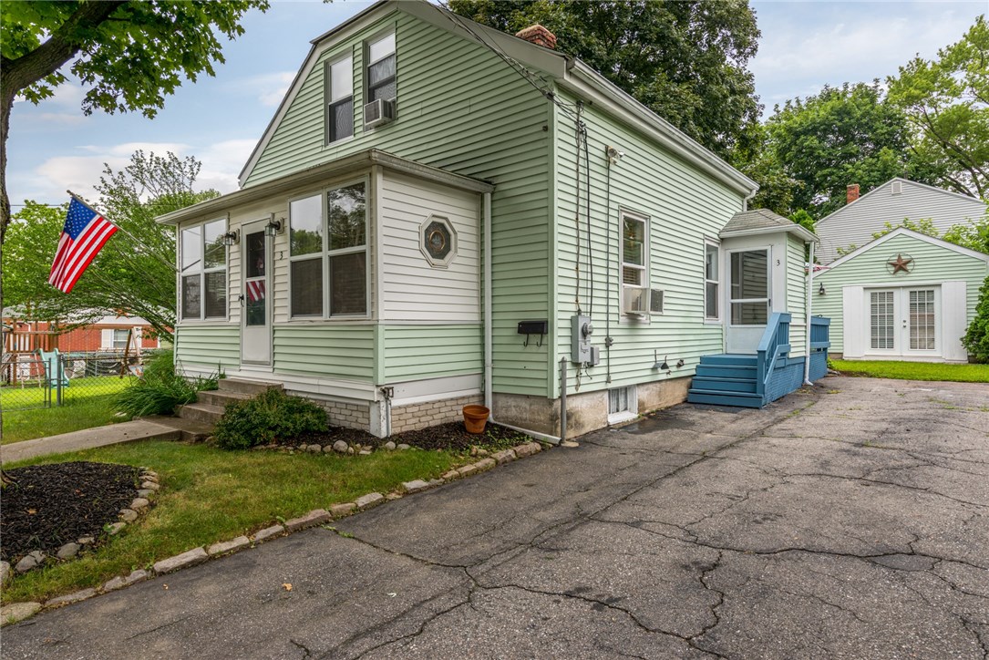 3 Burrington Street Woonsocket, RI 02895 - Photo 27 of 27