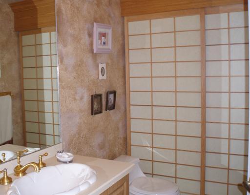 6441 Via Rosa Boca Raton, FL 33433 - Photo 11 of 27 2nd bathroom