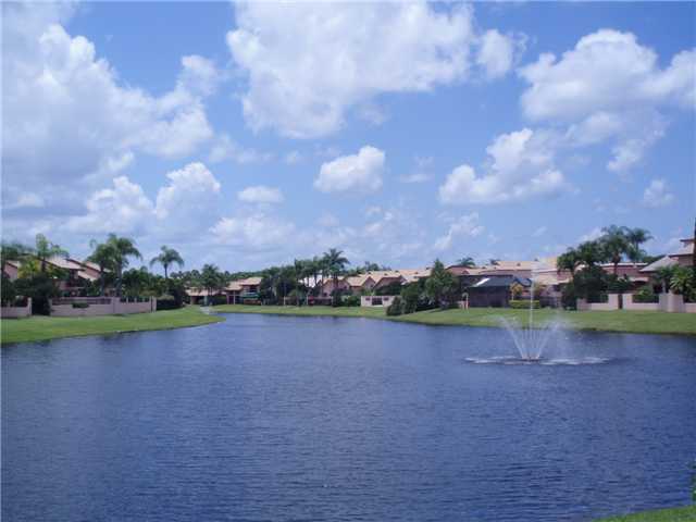 6441 Via Rosa Boca Raton, FL 33433 - Photo 15 of 27 Fountain view - lake