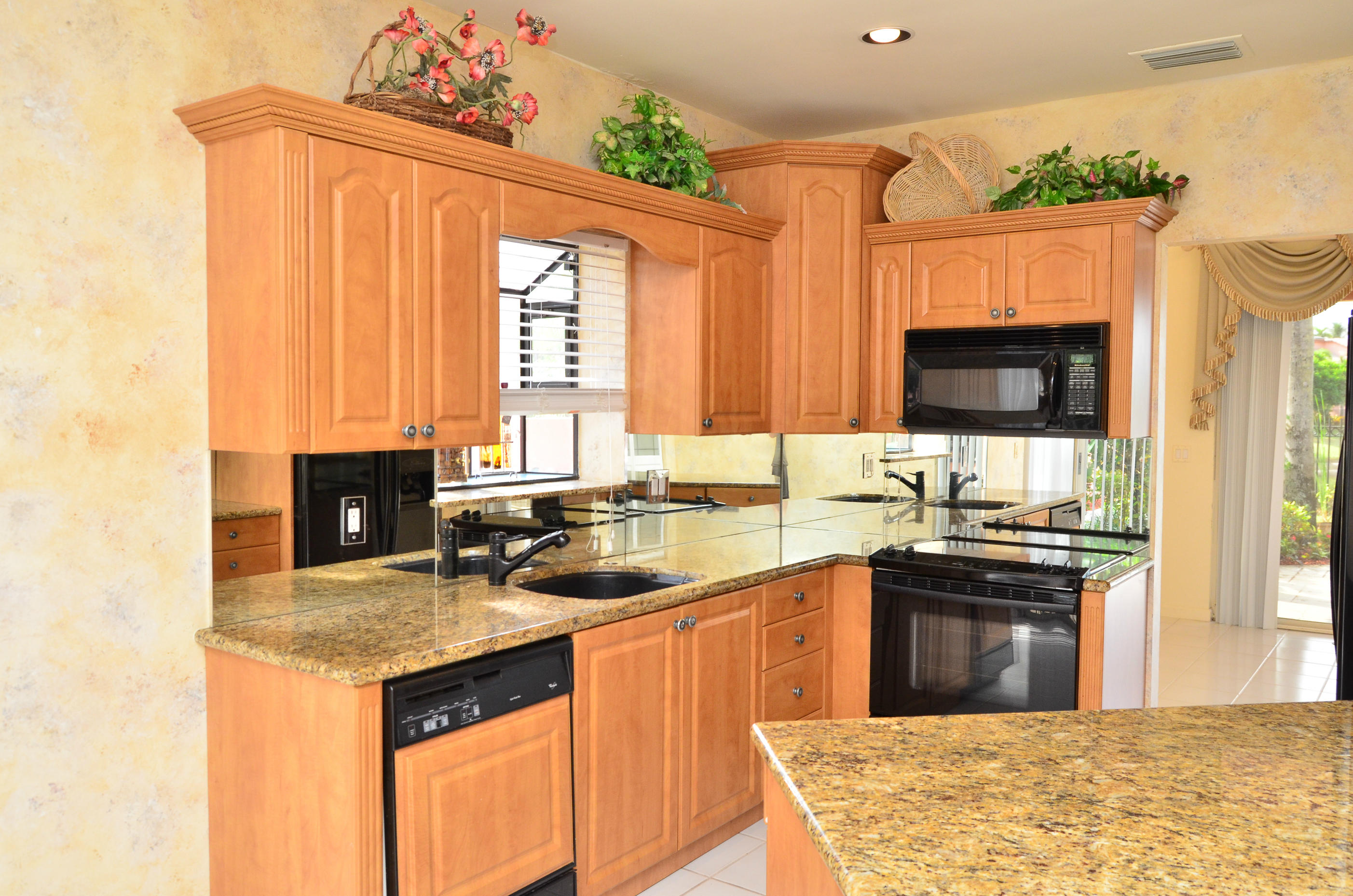 6441 Via Rosa Boca Raton, FL 33433 - Photo 22 of 27 D9VGKH_still_ki