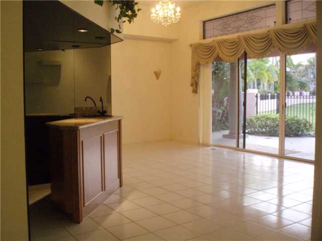 6441 Via Rosa Boca Raton, FL 33433 - Photo 7 of 27 Granite bar off living area