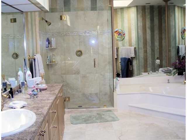 6441 Via Rosa Boca Raton, FL 33433 - Photo 9 of 27 Master bath