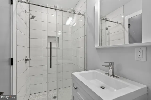 $2,645 | 431 West Norris Street, Philadelphia, PA 19122