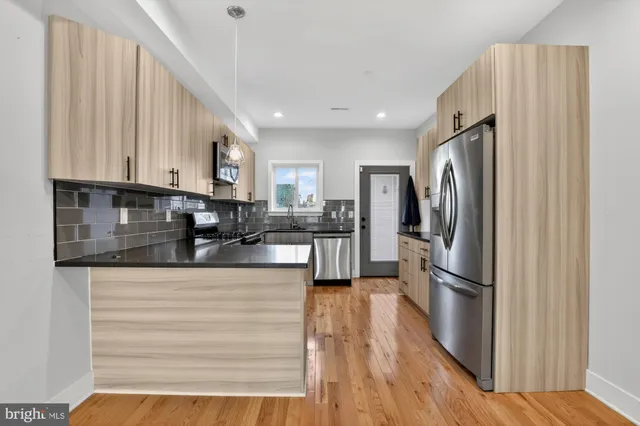 $2,645 | 431 West Norris Street, Philadelphia, PA 19122