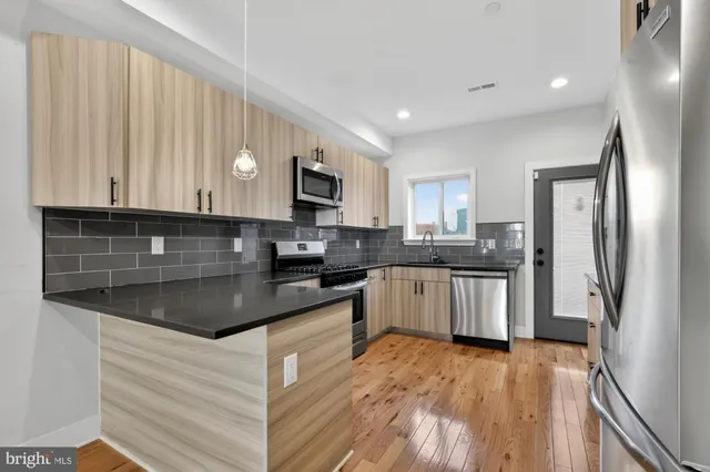 $2,645 | 431 West Norris Street, Philadelphia, PA 19122