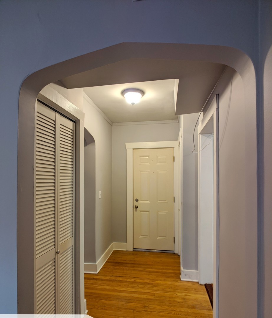 5027 North Harding Avenue, Unit 2W Chicago, IL 60625 - Photo 8 of 20