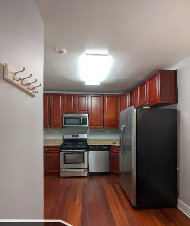 $1,825 | 5027 North Harding Avenue, Unit 2W, Chicago, IL 60625