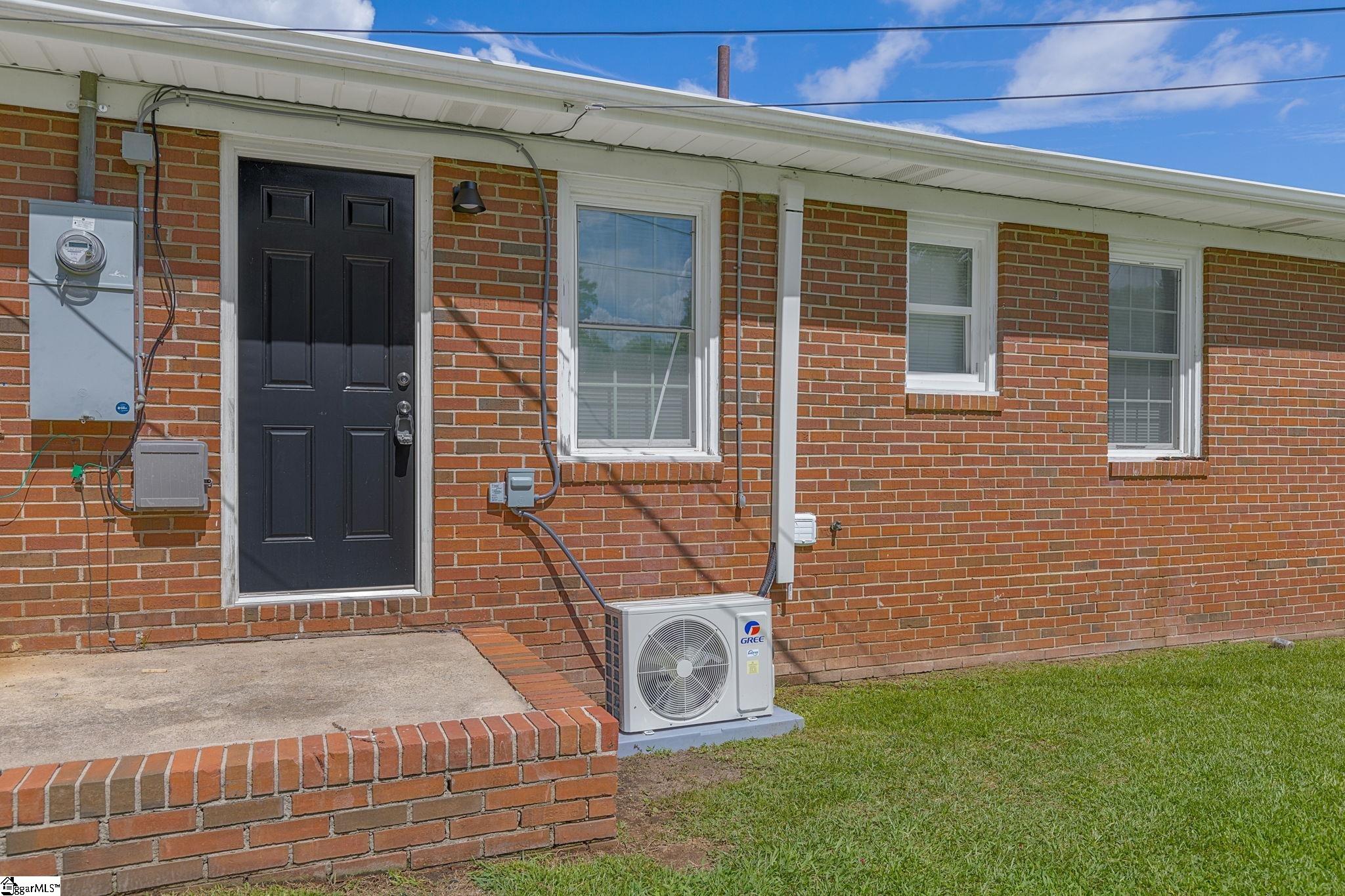 16819 Fairview Street Fountain Inn, SC 29644 - Photo 12 of 15