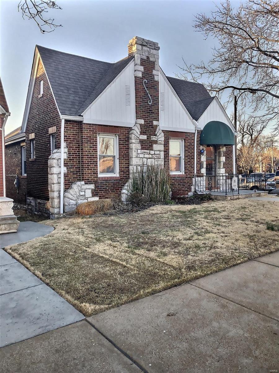 3145 Watson Road St. Louis, MO 63139 - Photo 1 of 27