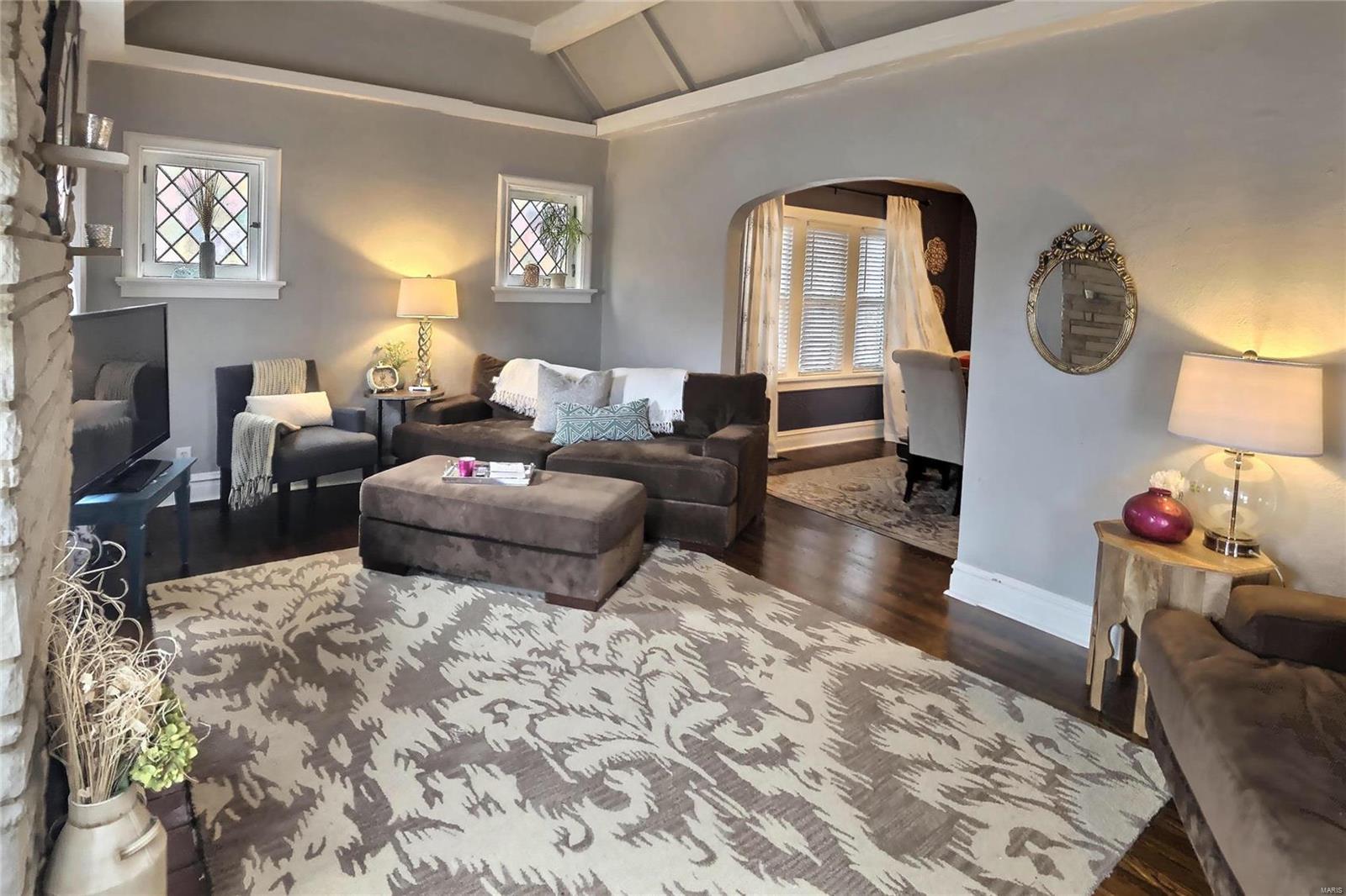 3145 Watson Road St. Louis, MO 63139 - Photo 3 of 27