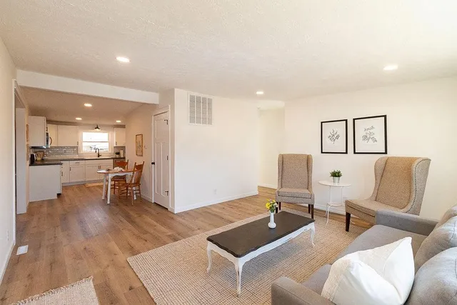 $260,000 | 2566 Ridge Court, Lawrence, KS 66046