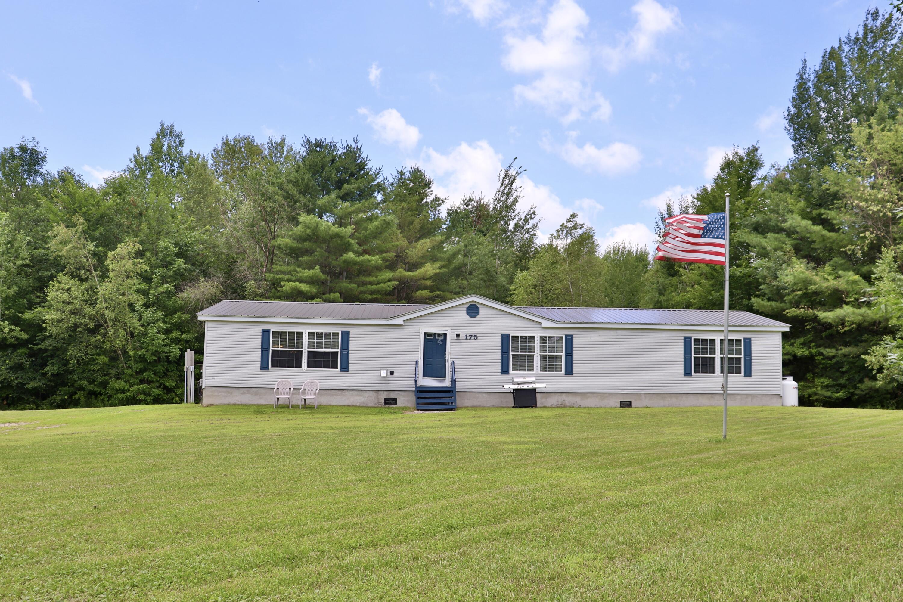 175 Donahue Road Peru, NY 12972 - Photo 1 of 33