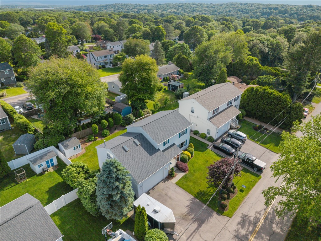 40 Conanicus Road Narragansett, RI 02882 - Photo 10 of 49