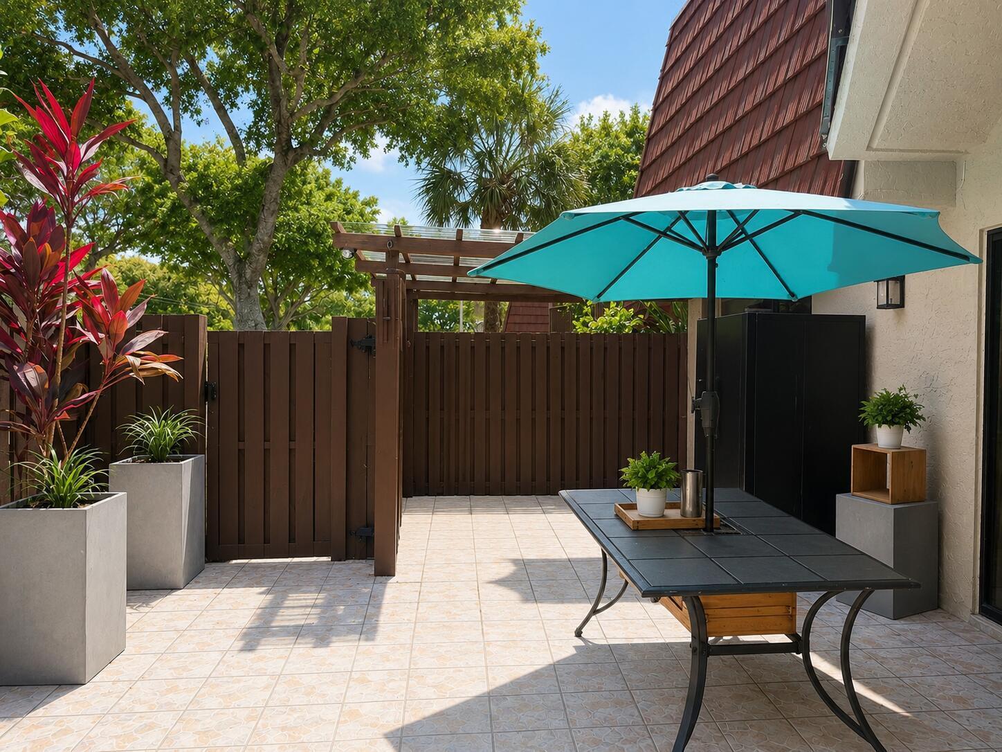 8259 Boca Rio Drive Boca Raton, FL 33433 - Photo 3 of 21 3
