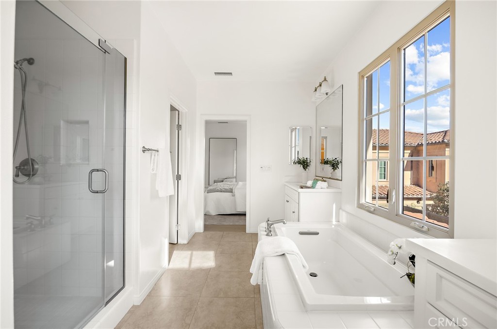 75 Lupari Irvine, CA 92618 - Photo 23 of 41