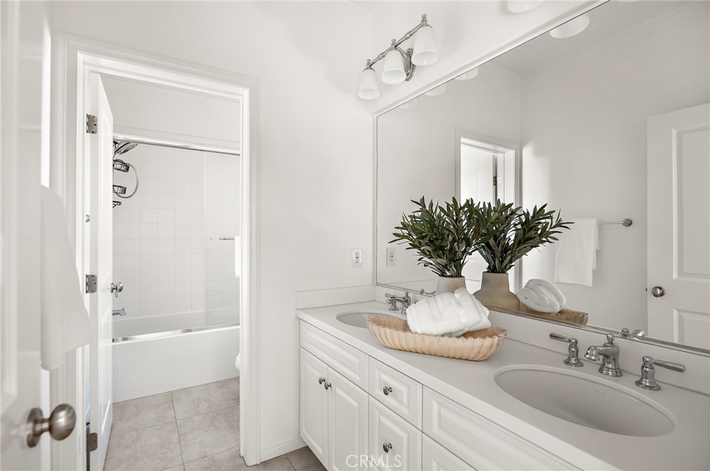 75 Lupari Irvine, CA 92618 - Photo 25 of 41