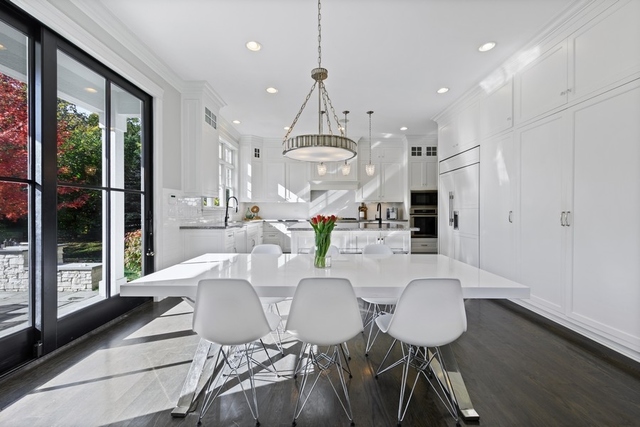 228 Fuller Road Hinsdale, IL 60521 - Photo 11 of 38