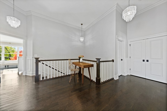 228 Fuller Road Hinsdale, IL 60521 - Photo 15 of 38