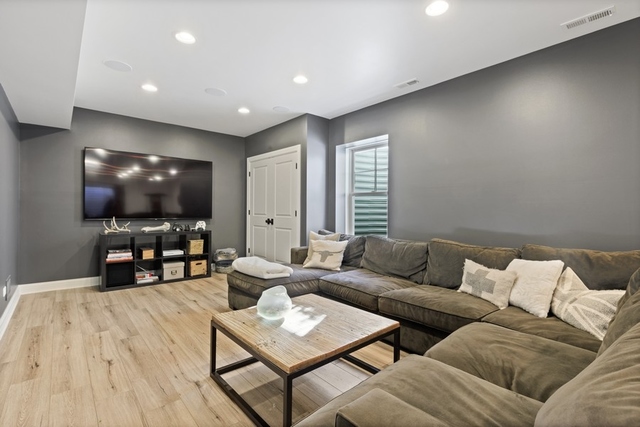 228 Fuller Road Hinsdale, IL 60521 - Photo 26 of 38