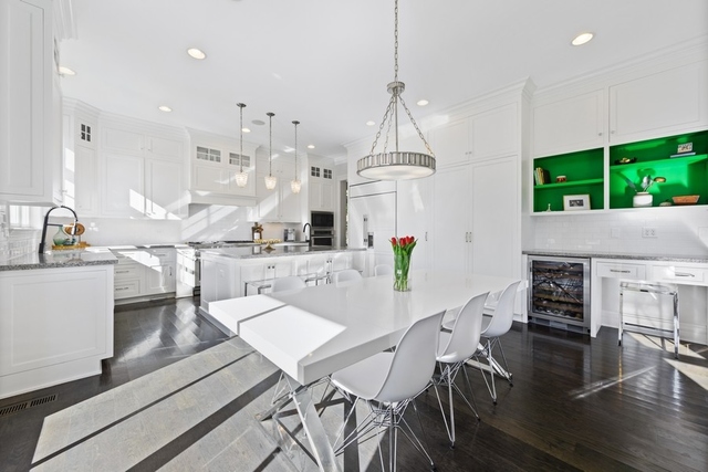 228 Fuller Road Hinsdale, IL 60521 - Photo 10 of 38