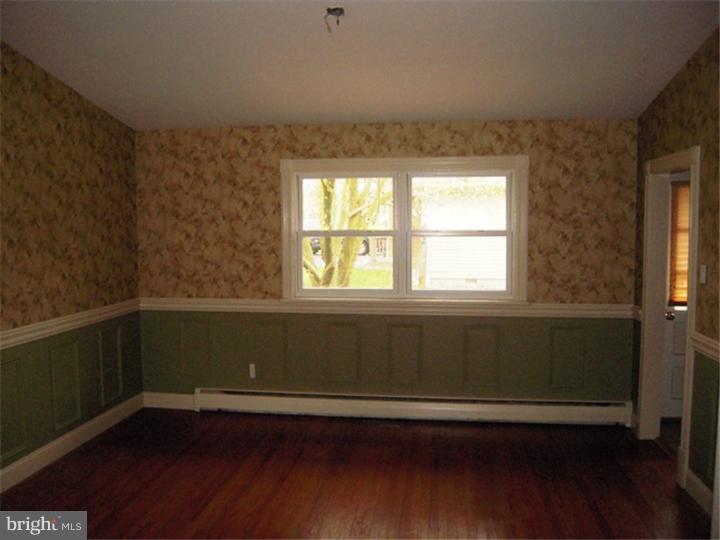 923 Williamson Road Horsham, PA 19044 - Photo 6 of 21 Dining Room
