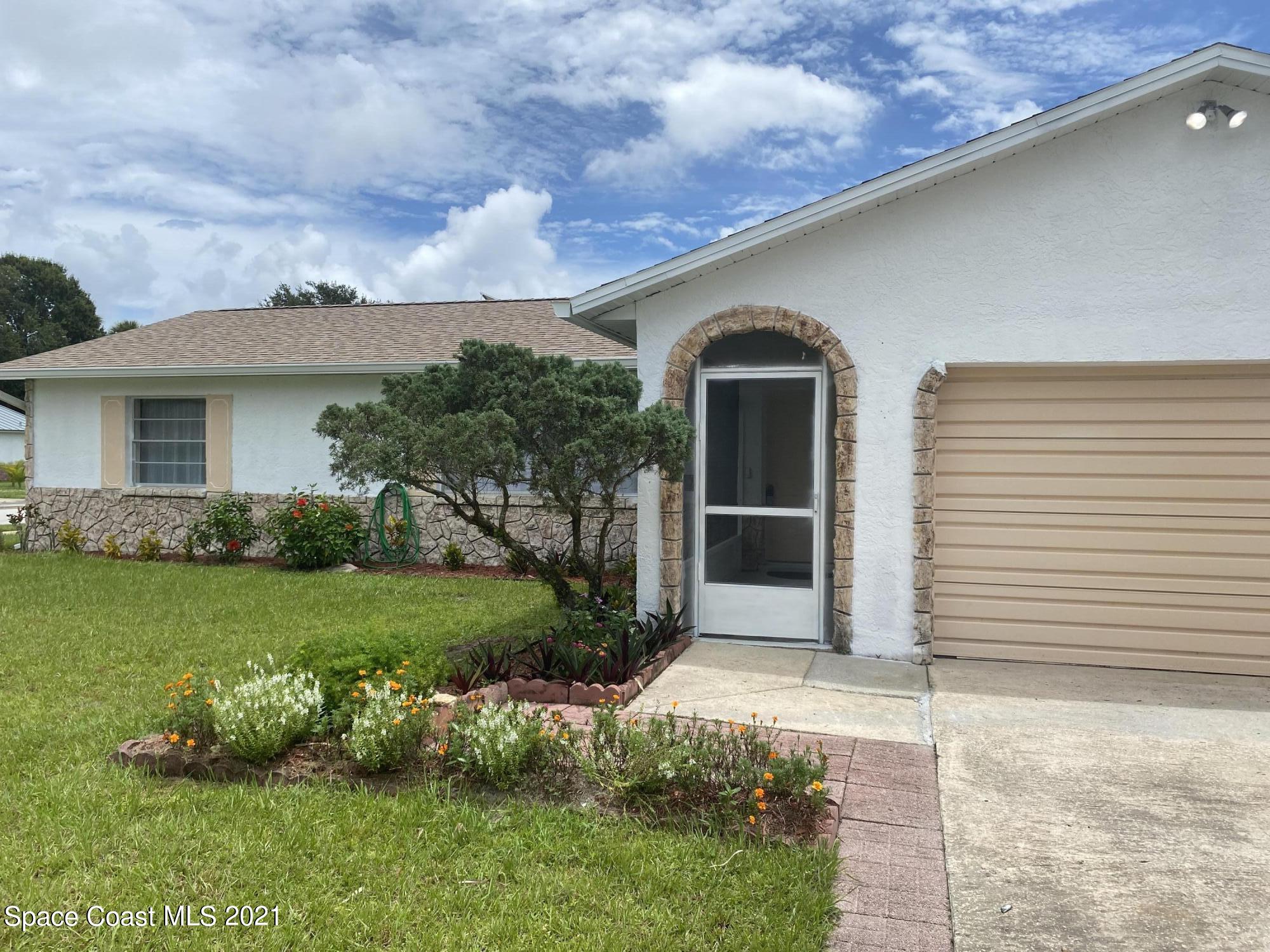 2320 Scotland Road Cocoa, FL 32926 - Photo 3 of 23 IMG_2792