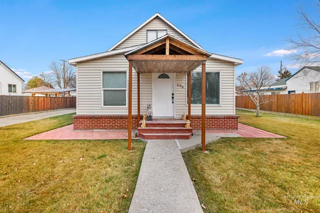 $299,900 | 530 Colorado Street, Gooding, ID 83330