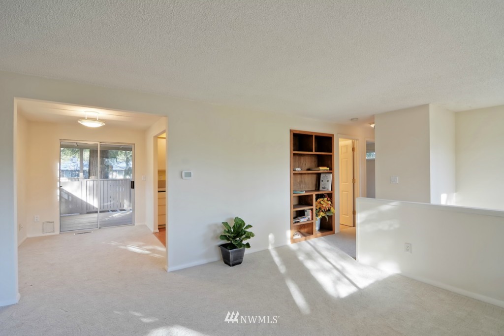 18116 20th Drive Southeast Bothell, WA 98012 - Photo 5 of 25