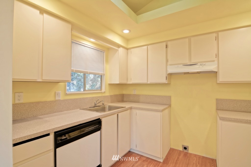 18116 20th Drive Southeast Bothell, WA 98012 - Photo 7 of 25