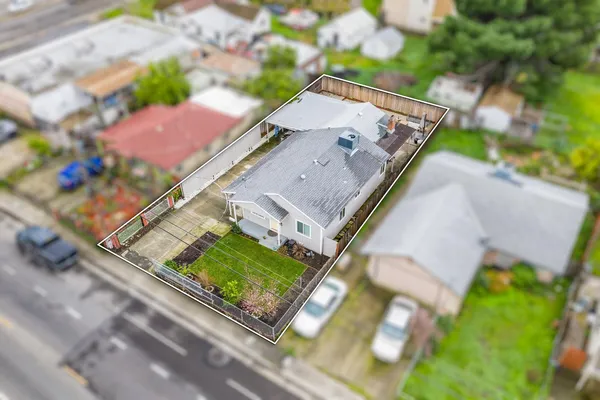 $359,900 | 850 Eleanor Avenue, Sacramento, CA 95815