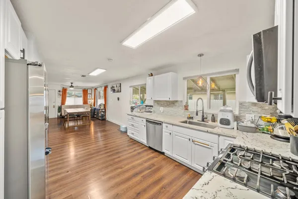 $359,900 | 850 Eleanor Avenue, Sacramento, CA 95815