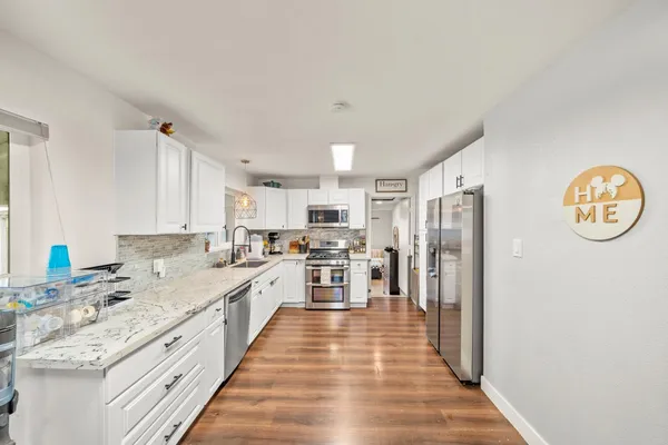 $359,900 | 850 Eleanor Avenue, Sacramento, CA 95815