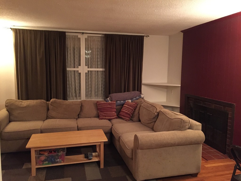 217 Lovell Road Holden, MA 01520 - Photo 4 of 19 Gallery Image 4