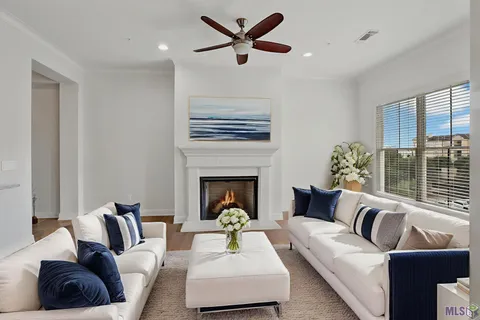 $335,000 | 998 Stanford Avenue, Unit 402, Baton Rouge, LA 70808