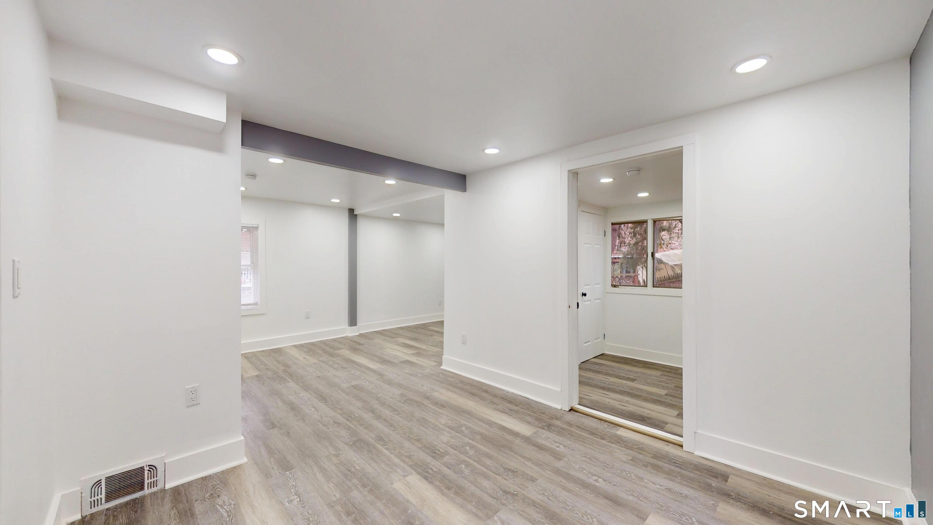 30 Pond Street Naugatuck, CT 06770 - Photo 2 of 36