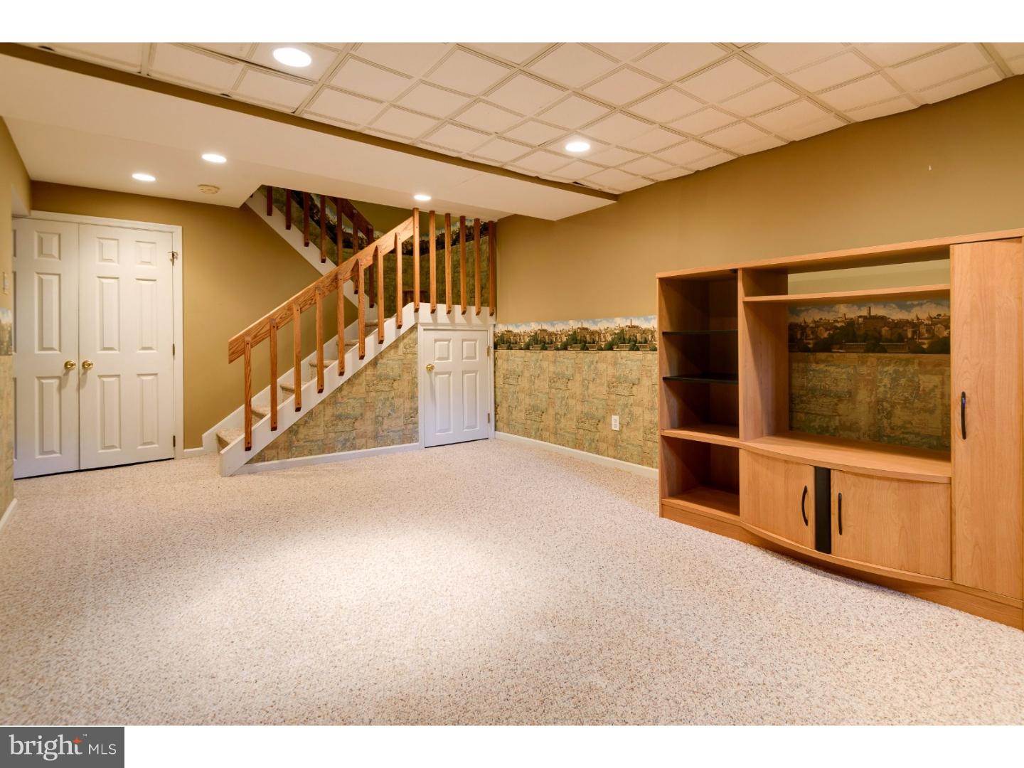 203 Elgin Court Chesterbrook, PA 19087 - Photo 21 of 25 Gallery Image 21