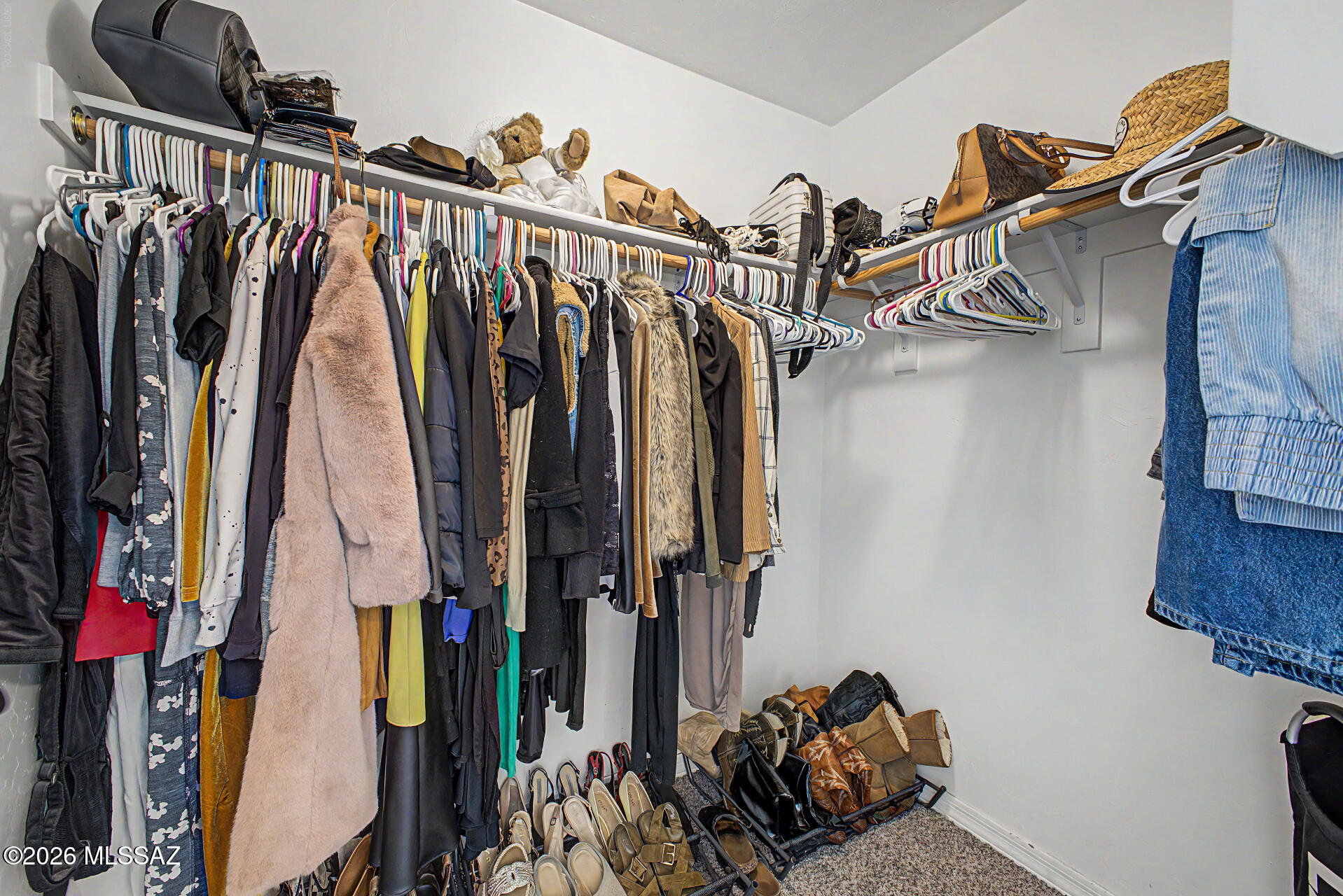 1146 West Las Lomitas Road Tucson, AZ 85704 - Photo 21 of 50 Master walk-in closet